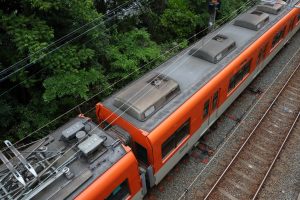 阪神電鉄8000系 8249F 屋根（2025年5月撮影）