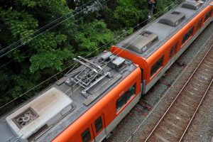 阪神電鉄8000系 8249F 屋根（2025年5月撮影）