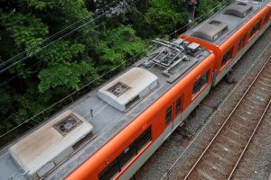 阪神電鉄8000系 8249F 屋根（2025年5月撮影）