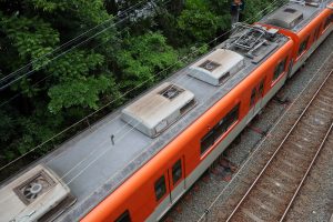 阪神電鉄8000系 8249F 屋根（2025年5月撮影）