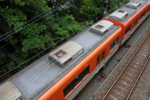 阪神電鉄8000系 8249F 屋根（2025年5月撮影）