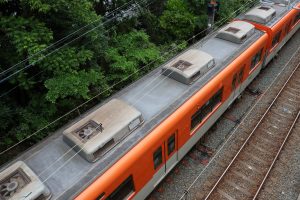 阪神電鉄8000系 8249F 屋根（2025年5月撮影）