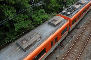 阪神電鉄8000系 8249F 屋根（2025年5月撮影）