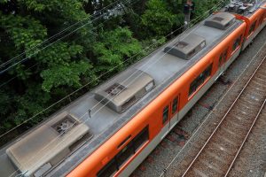 阪神電鉄8000系 8249F 屋根（2025年5月撮影）