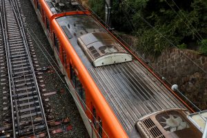 阪神電鉄9300系 9503F 屋根 (2025年10月撮影)