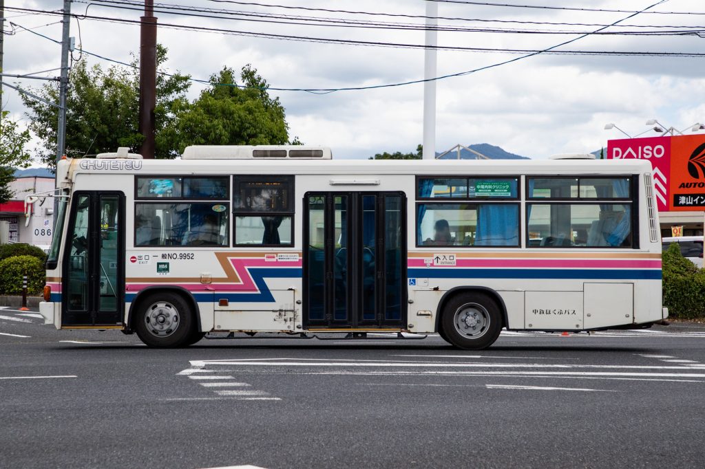 中鉄北部バス ジャーニーK(KC-LR333J改・元京王バス)