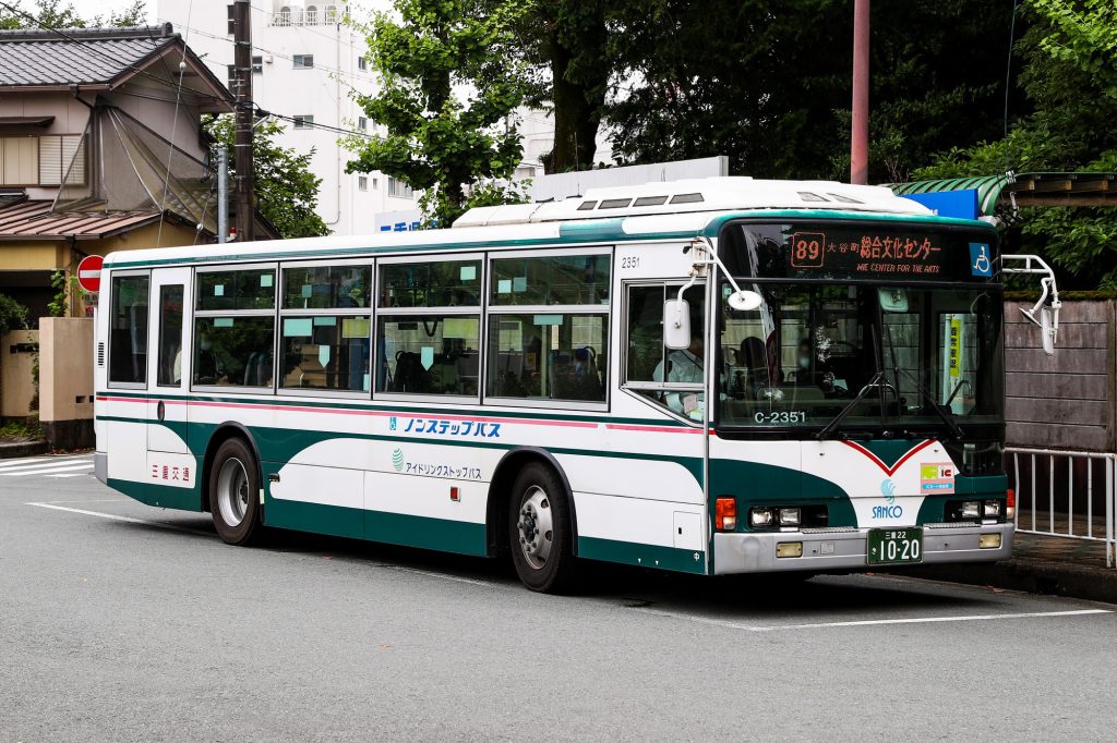 三重交通 三菱ふそう エアロスター ノンステップ(KC-MP747K) 非公式側面