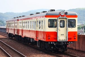 水島臨海鉄道キハ20 キハ205+203 弥生駅にて