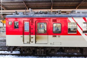 JR東日本・松本車両センター クモハ123-1 「ミニエコー」 塩尻駅にて