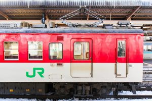 JR東日本・松本車両センター クモハ123-1 「ミニエコー」 塩尻駅にて