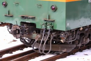 JR東日本・松本車両センター　クモヤ143-52 双頭連結器周り 松本駅にて