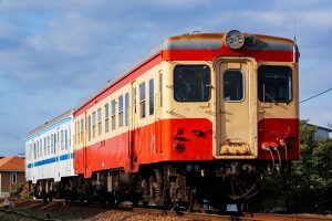 水島臨海鉄道キハ20 キハ203+204 西富井→球場前にて