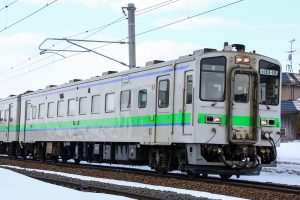 JR北海道 キハ142 2 札沼線(学園都市線) 1561D 太平→百合が原　2012年3月