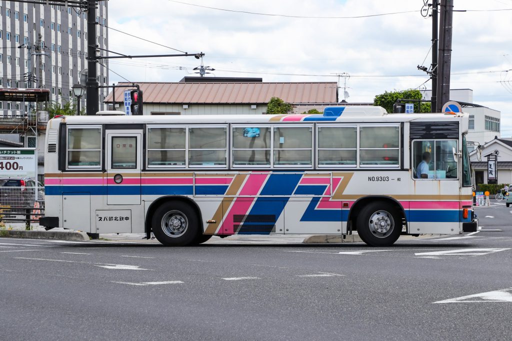 中鉄北部バス ブルーリボンRU (U-RU3HJAA) 非公式側面