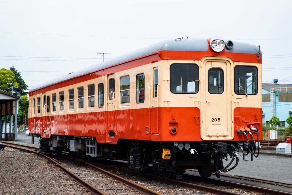 水島臨海鉄道 キハ205 倉敷市方 クラウドファンディングによる整備後の姿 2022年5月撮影