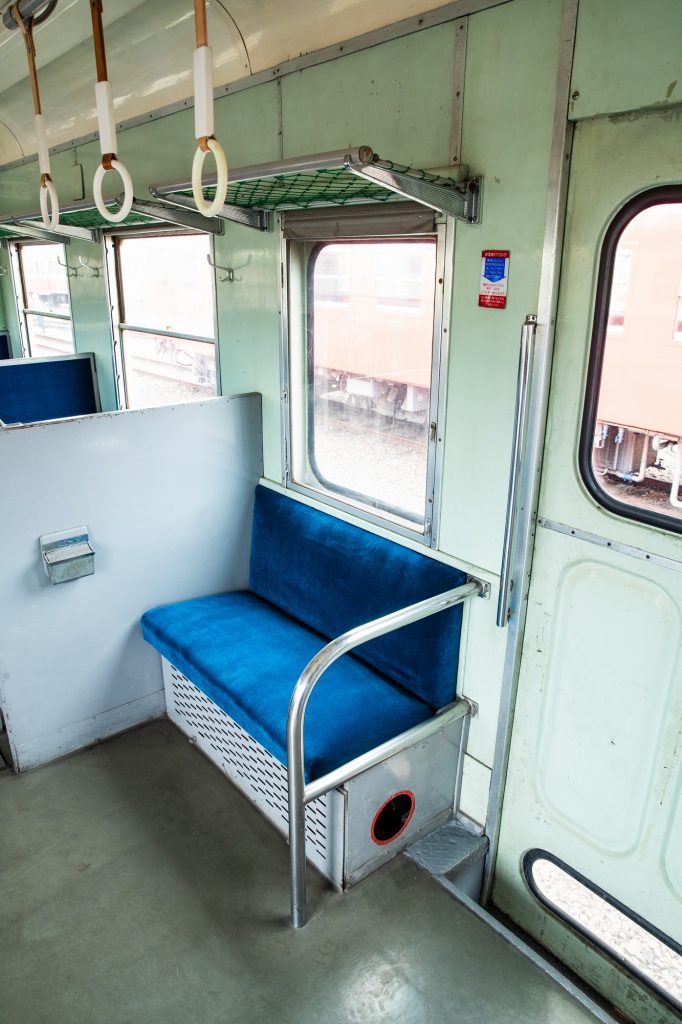水島臨海鉄道 キハ205 車内 クラウドファンディングによる整備後の姿 2022年5月撮影