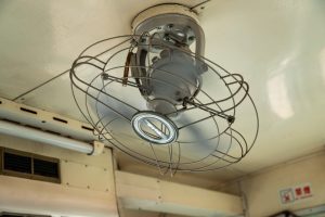 水島臨海鉄道 キハ205 車内 クラウドファンディングによる整備後の姿 2022年5月撮影