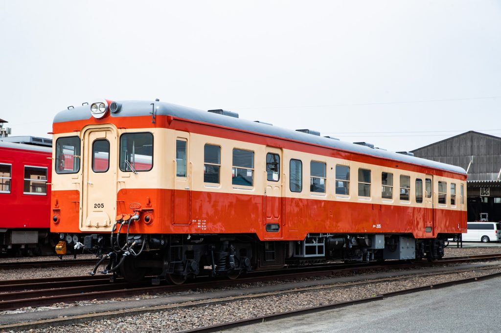 水島臨海鉄道 キハ205 倉敷市方 クラウドファンディングによる整備後の姿 2022年5月撮影