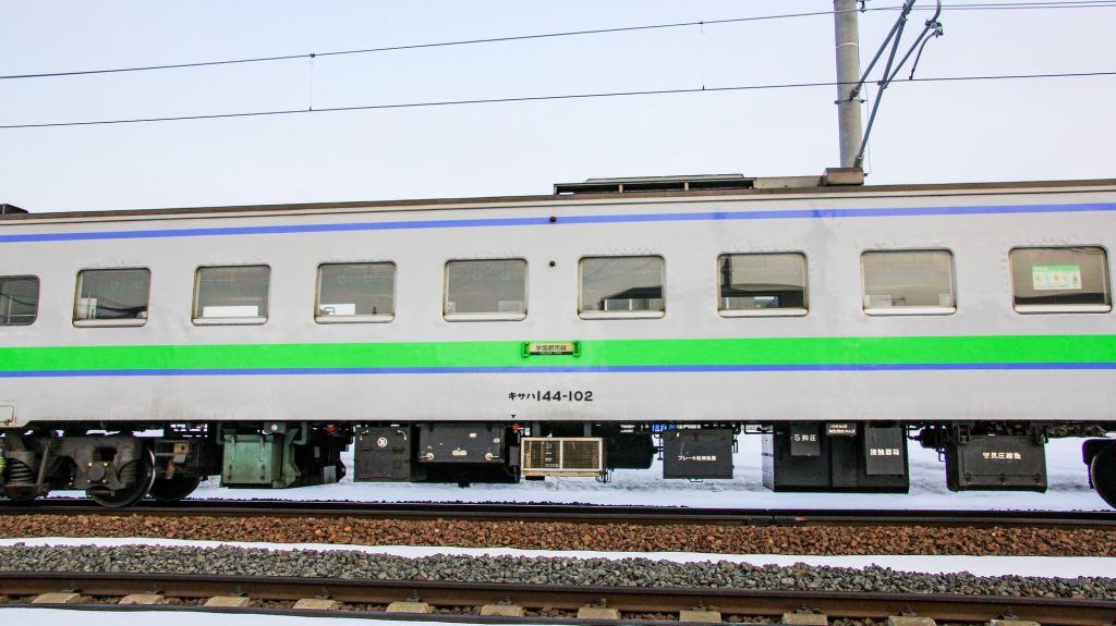 JR北海道 キハ143-102 札沼線(学園都市線) 2012年3月